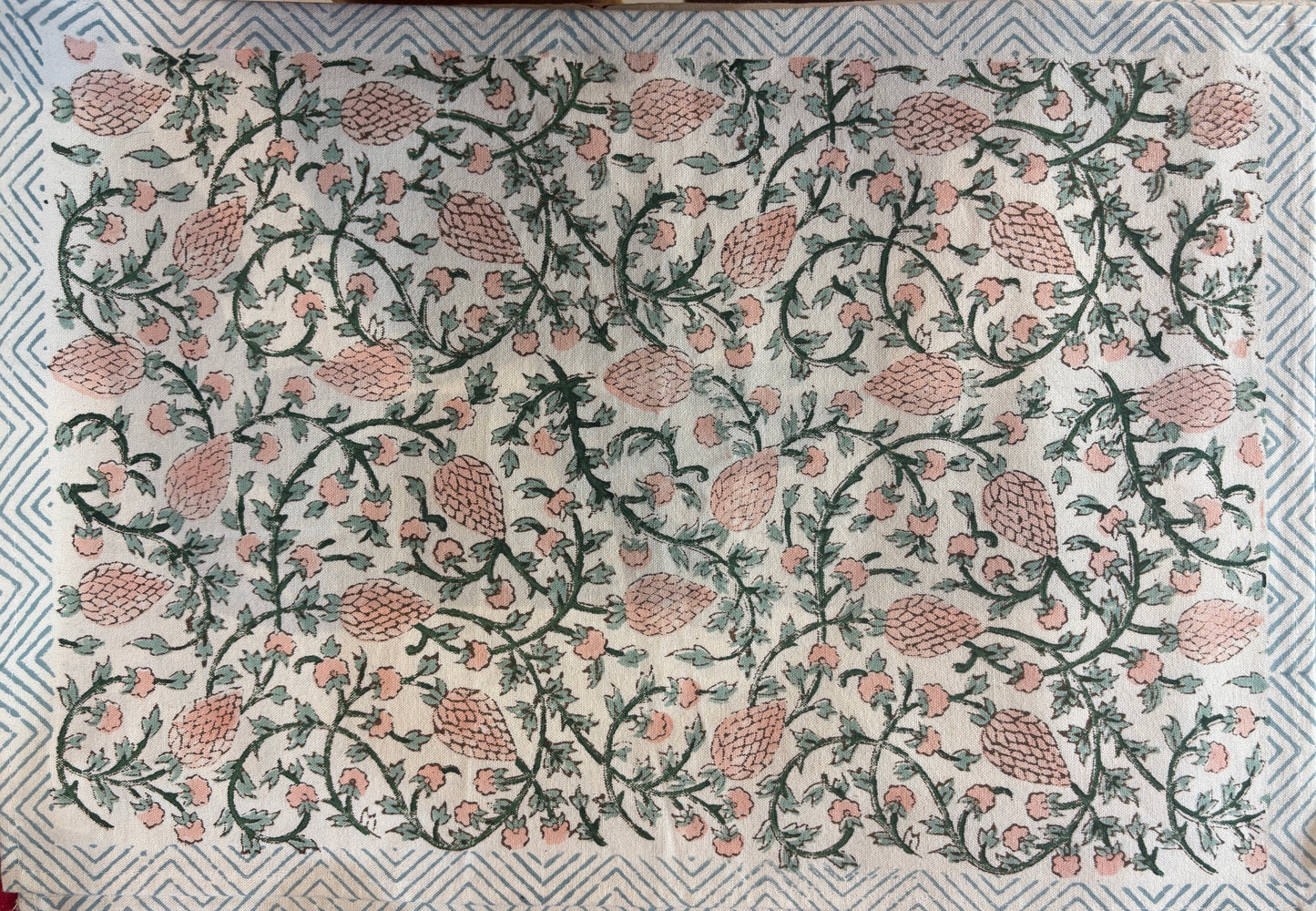 Classic Print Table Linen Set – Placemats & Napkins (Set of 4)