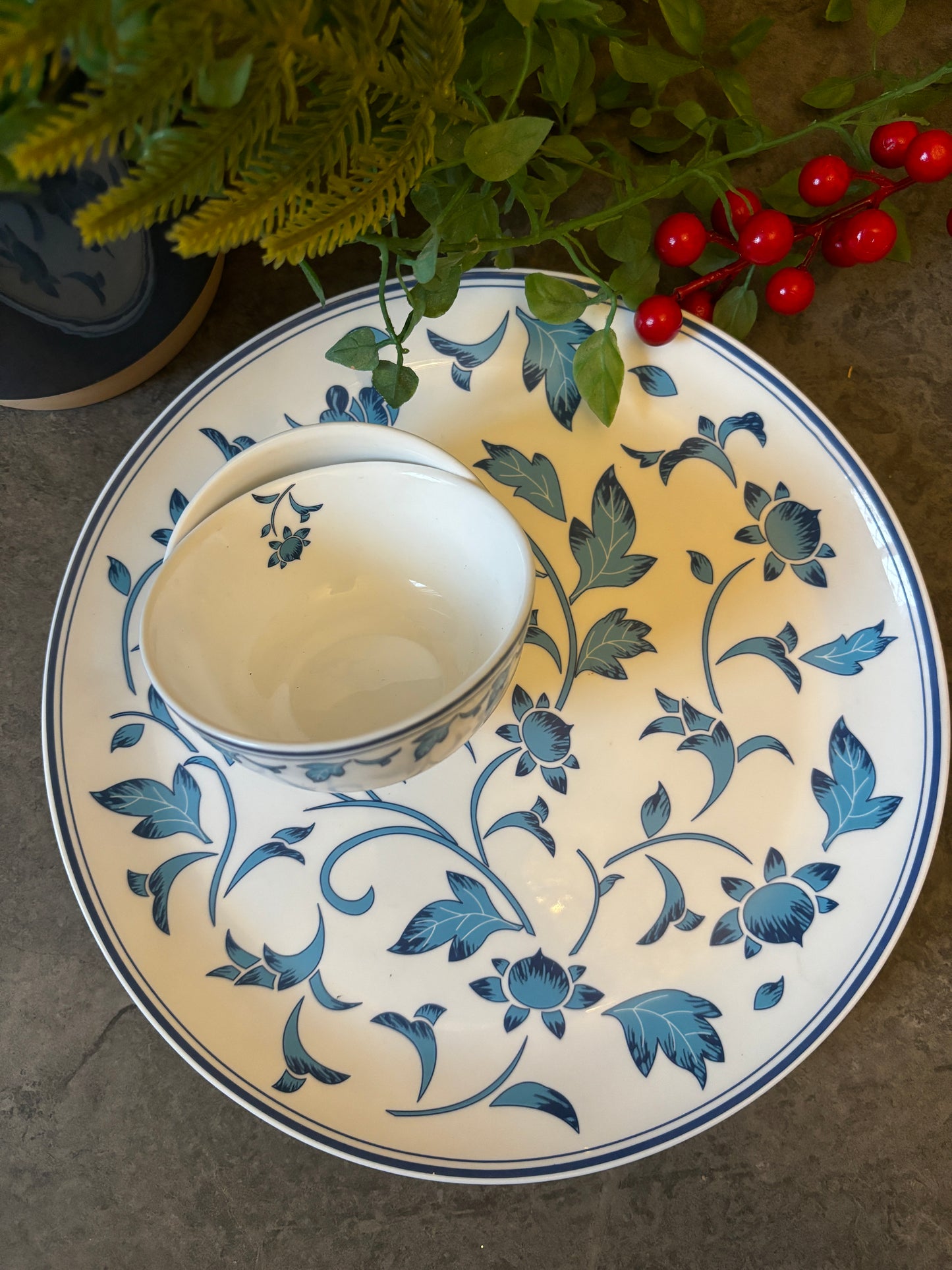 Neel Dinner Gift Set - Set of 8