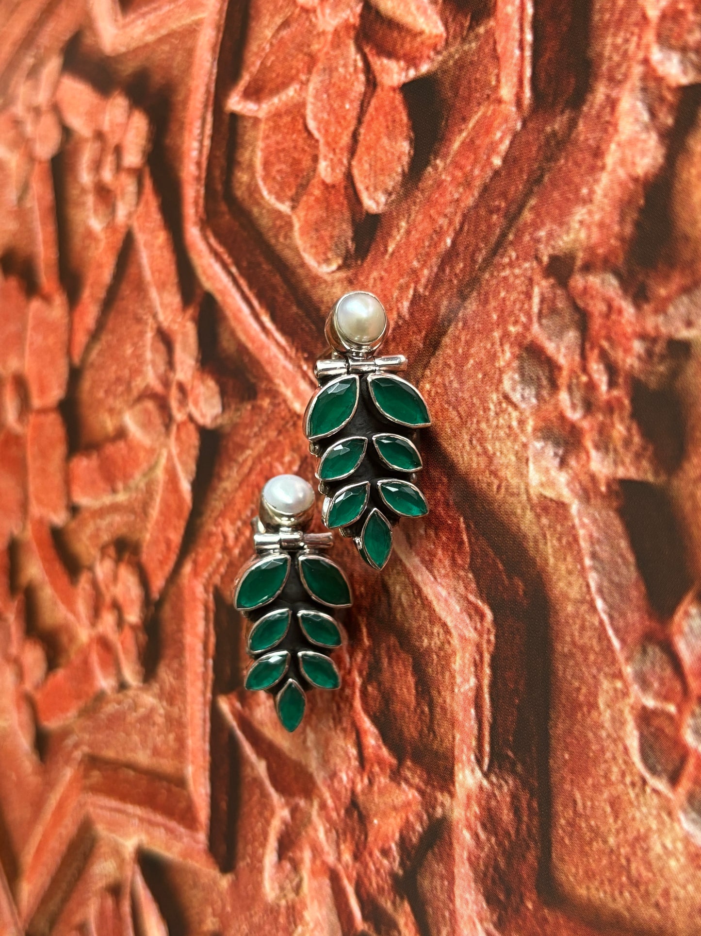 Emerald Spark Silver Earrings