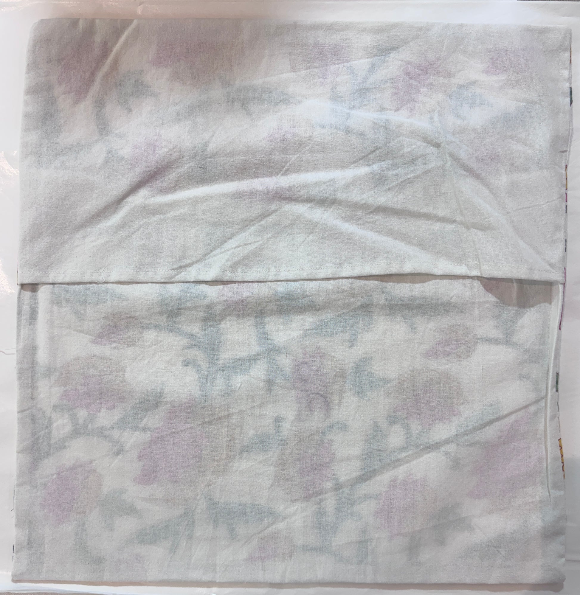 Back of the cushion cover to put in the filler