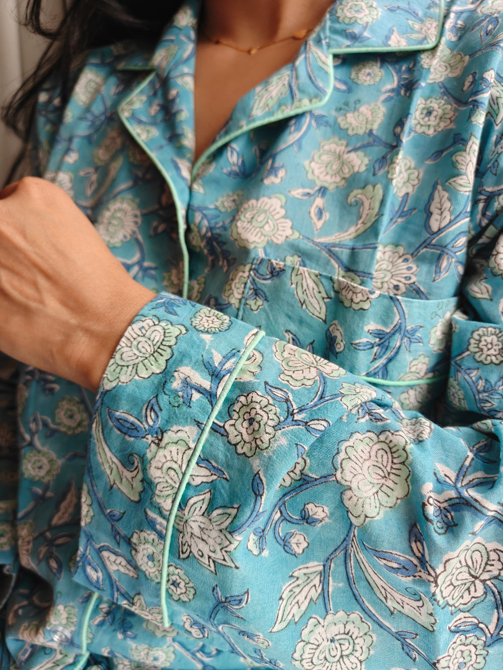 Cotton sleepwear in blue floral cotton fabric
