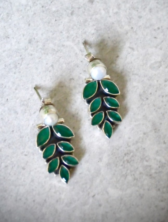 Emerald Spark Silver Earrings