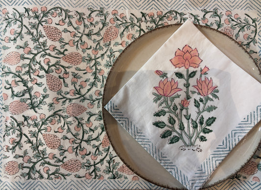 Classic Print Table Linen Set – Placemats & Napkins (Set of 4)