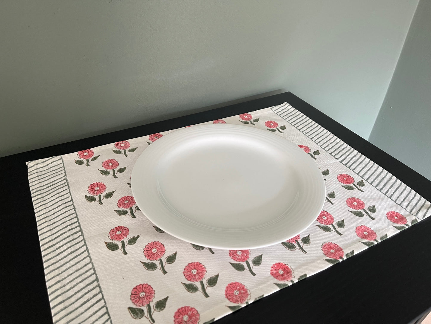 Blushing Bloom Placemat, Set of 2