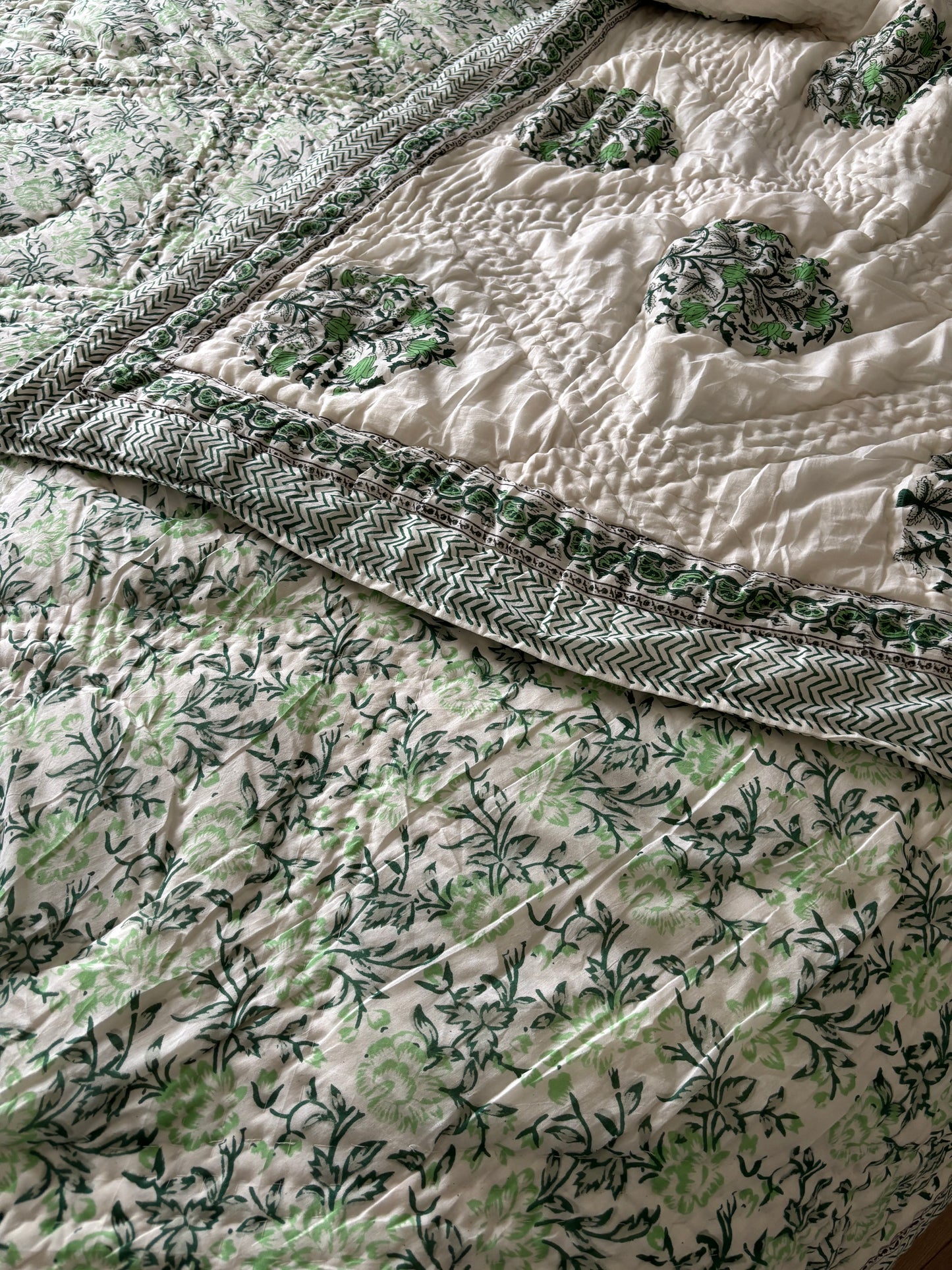 Green Blossoms Dreams Summer Quilt