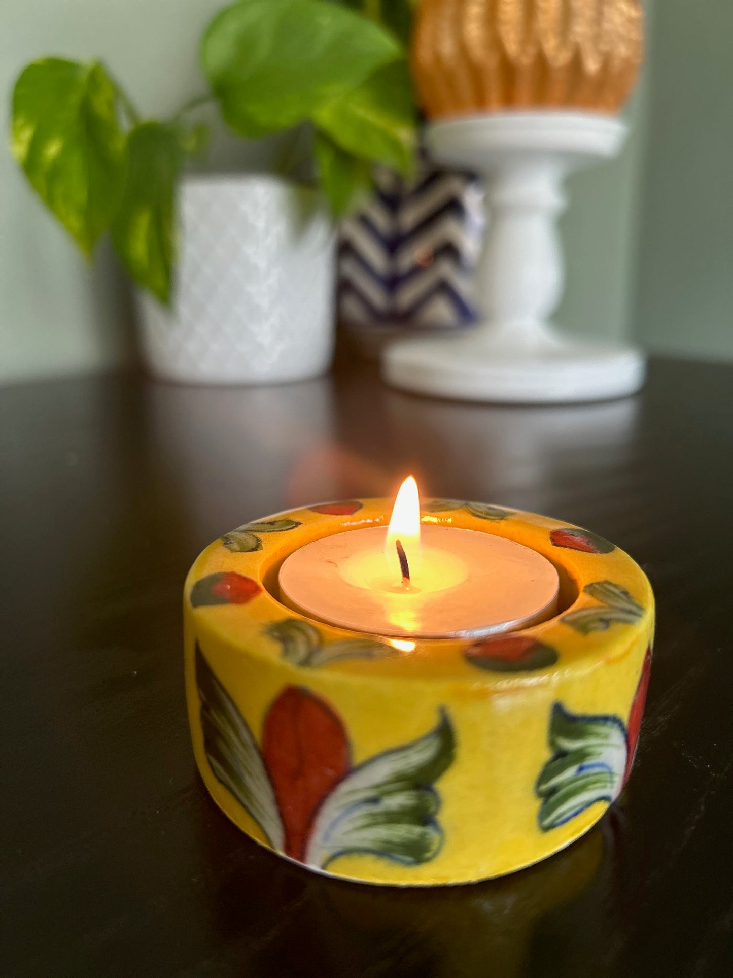 Sunset Glow Round Tea Light Holder