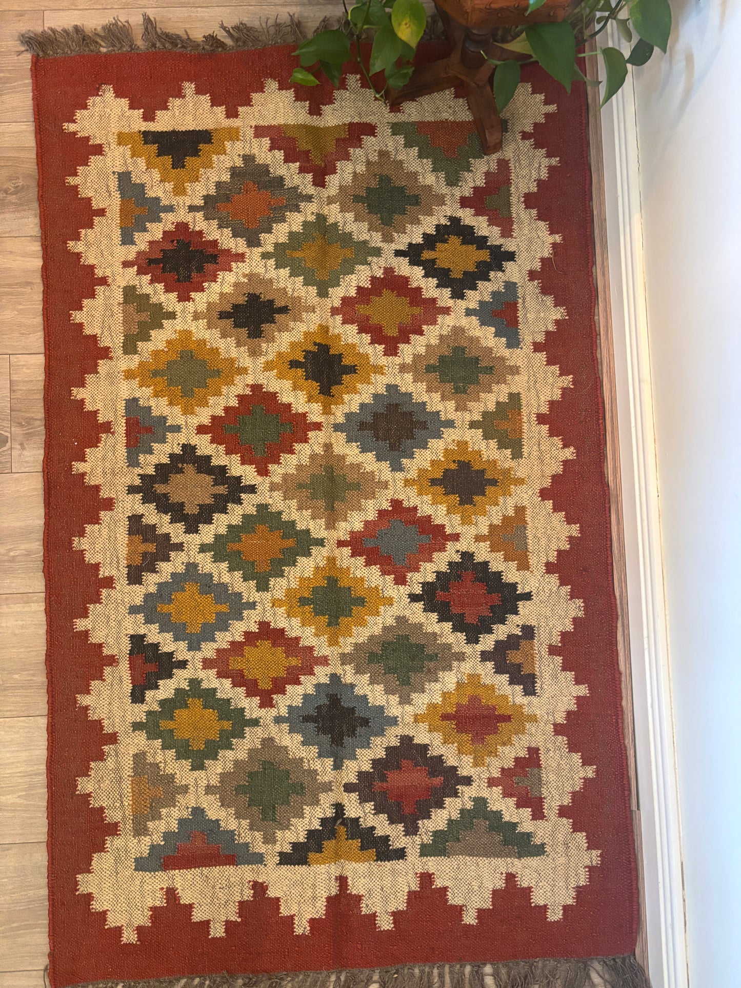 Noor Handwoven Jute Floor Rug