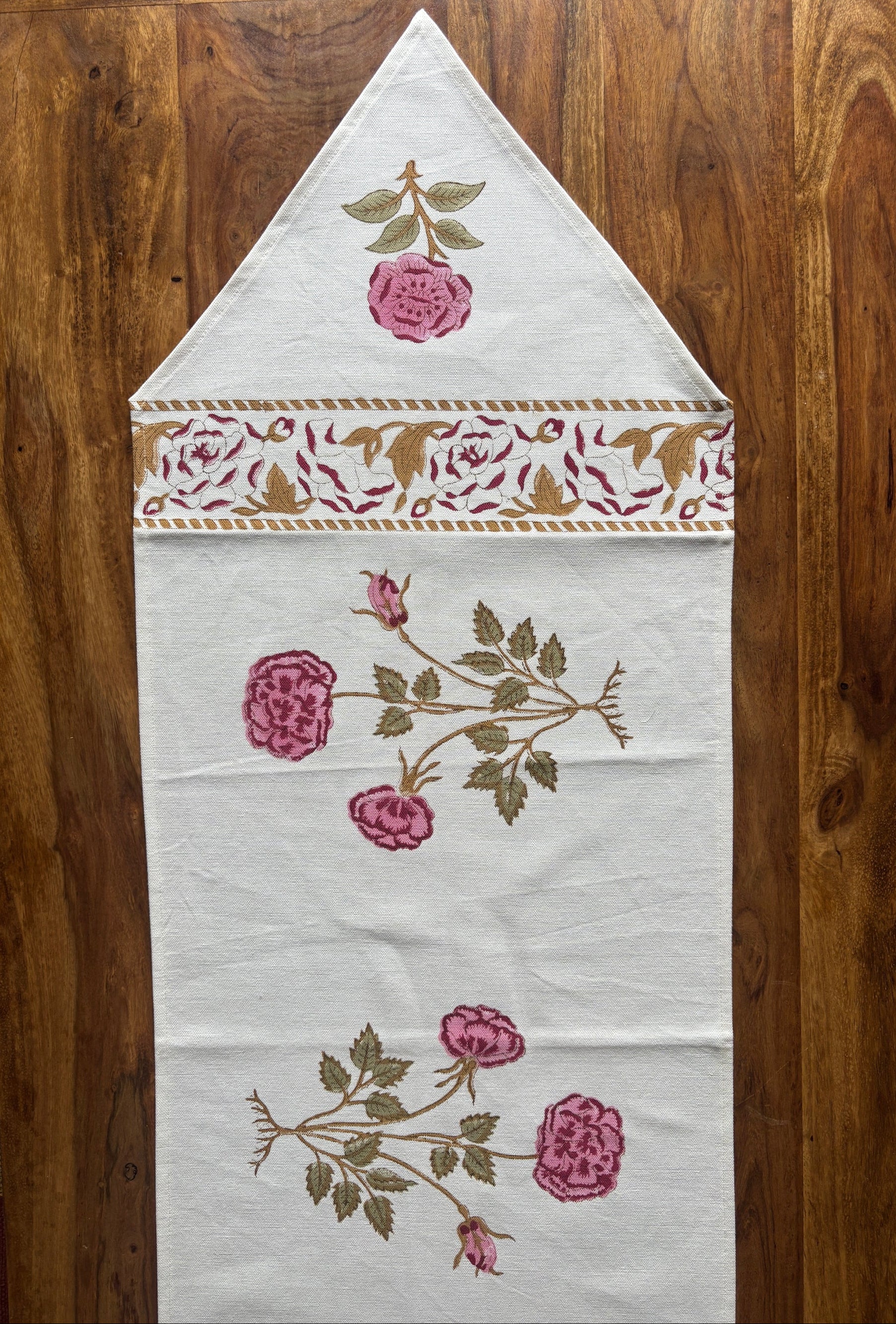 Floral motif block printed cotton table runner 180x36 cm
