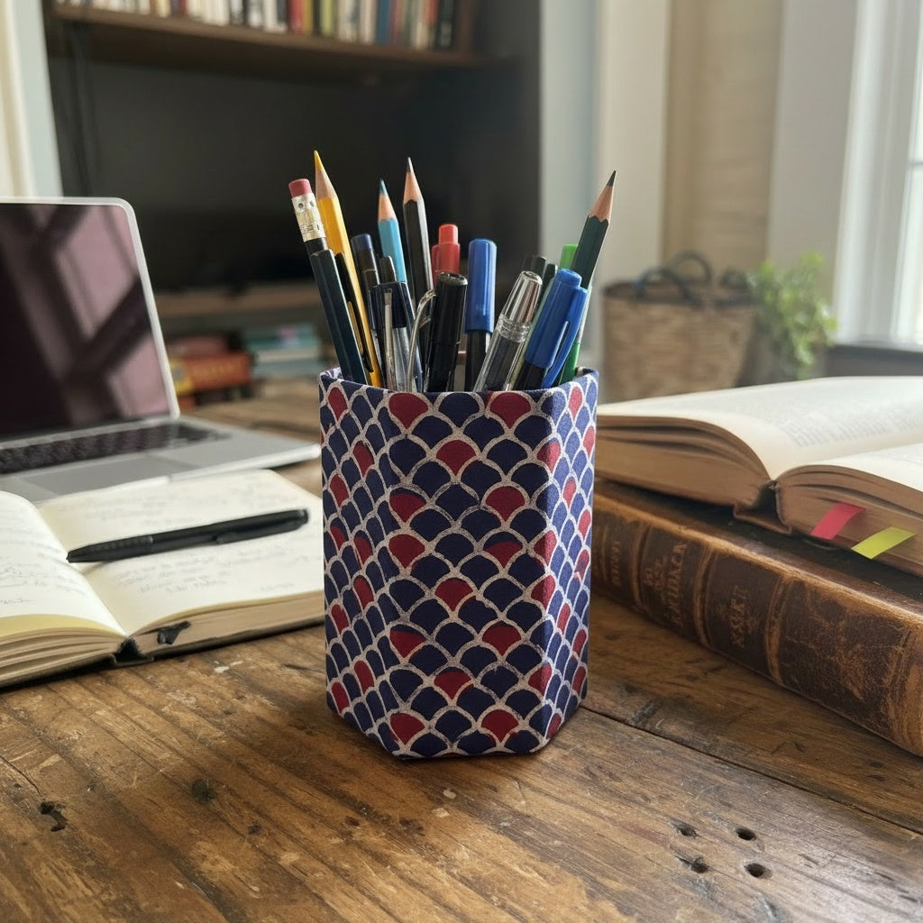 Scales Multi Pen Stand